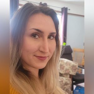 Meet your Posher, Brittney